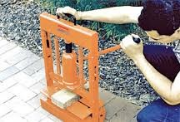 Picture of Brick  And   Paver Splitter